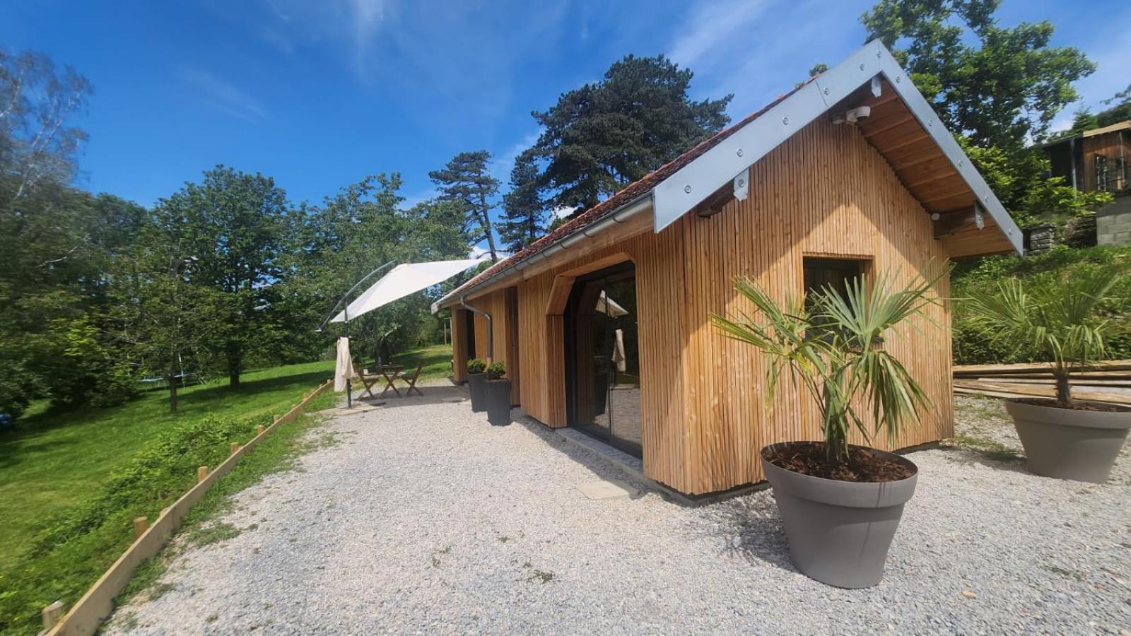 Lodge Du Chateau De Feschaux Villeneuve-sous-Pymont Exteriör bild