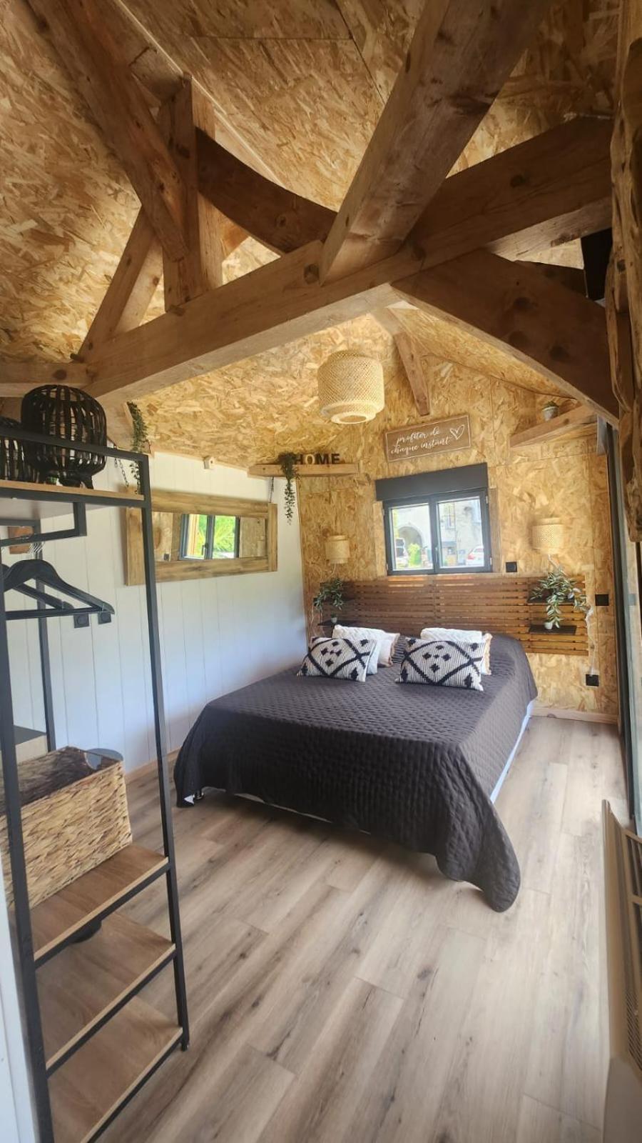 Lodge Du Chateau De Feschaux Villeneuve-sous-Pymont Exteriör bild