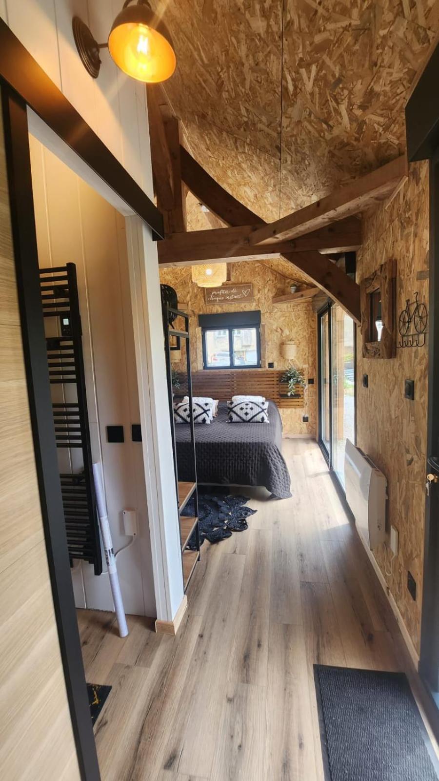 Lodge Du Chateau De Feschaux Villeneuve-sous-Pymont Exteriör bild