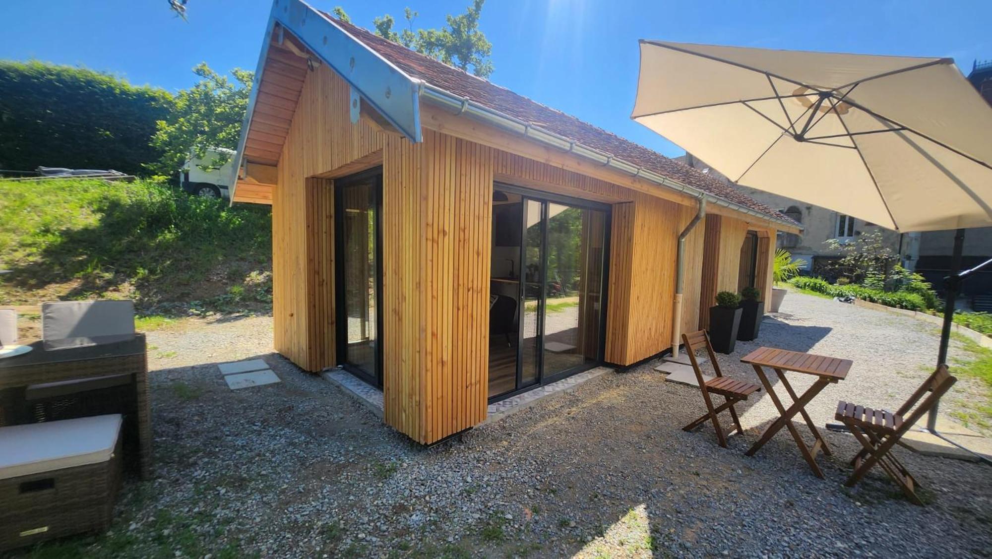 Lodge Du Chateau De Feschaux Villeneuve-sous-Pymont Exteriör bild