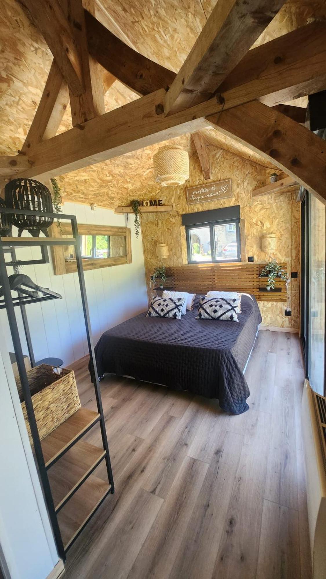 Lodge Du Chateau De Feschaux Villeneuve-sous-Pymont Exteriör bild
