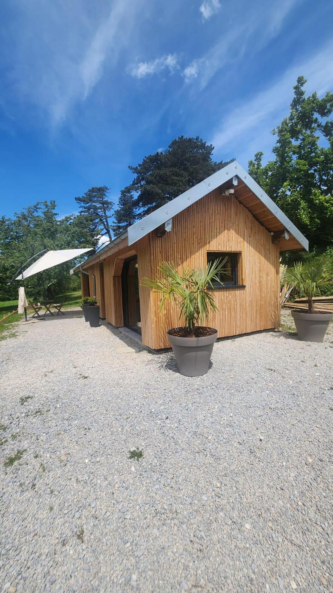 Lodge Du Chateau De Feschaux Villeneuve-sous-Pymont Exteriör bild